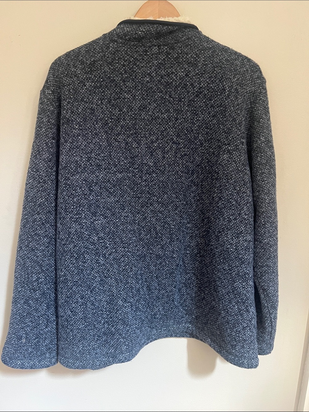 Orvis Brighton Sherpa Lined 1/4 zip pull over Navy - Picture 7 of 10